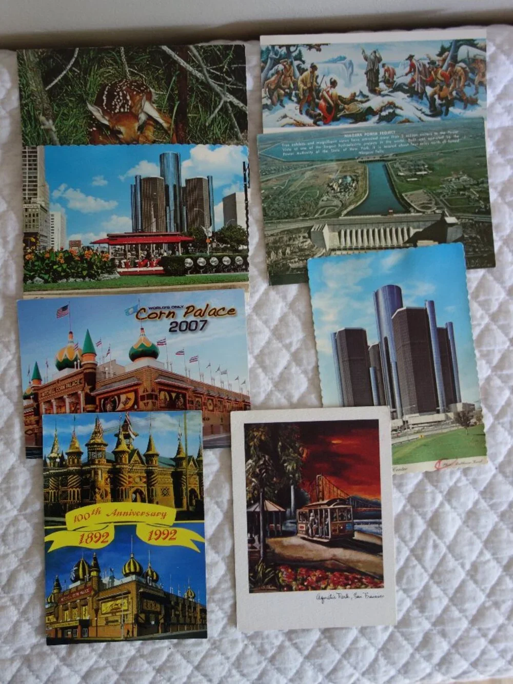 Lot of 8 Misc unused Vntg U.S.A. Postcards – Nigara Falls, Detroit, Corn Palace